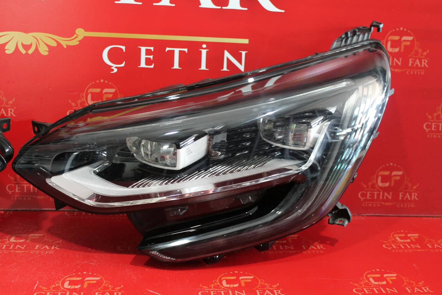 Renault MEGANE RENAULT MEGANE 4 İCON SAĞ SOL FAR